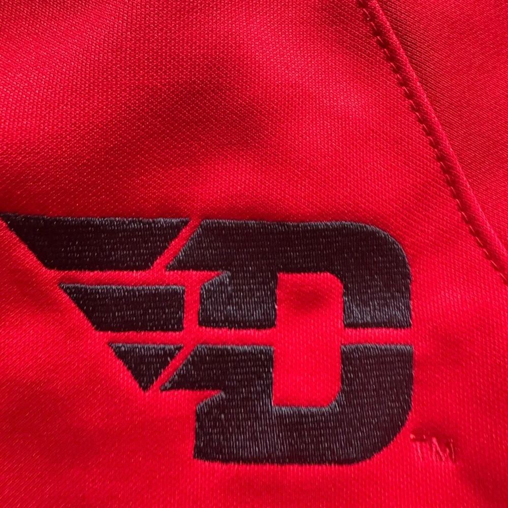 #6 (NWT) DAYTON FLYERS HOODIE FULL ZIP UP. - Picture 6 of 12